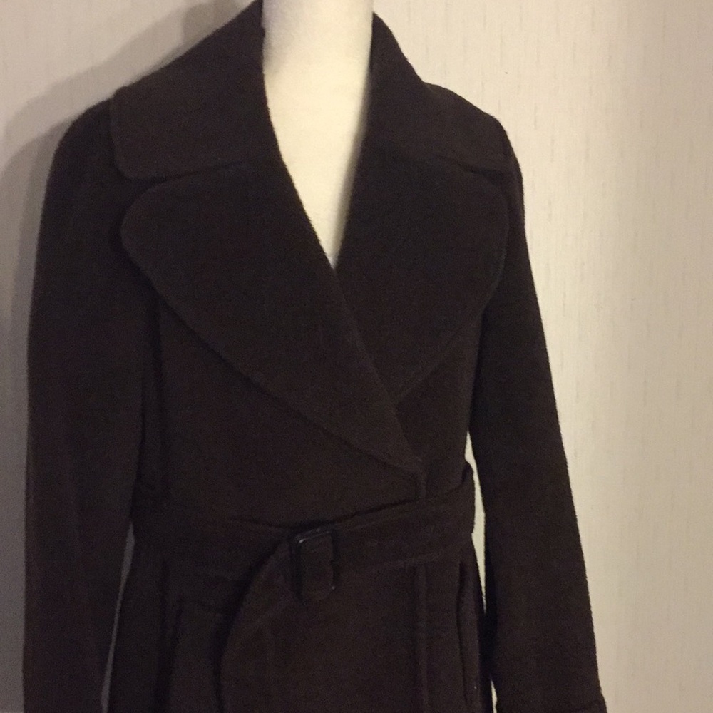 Fabulous Authentic Burberry Coat - Picture 4 of 10